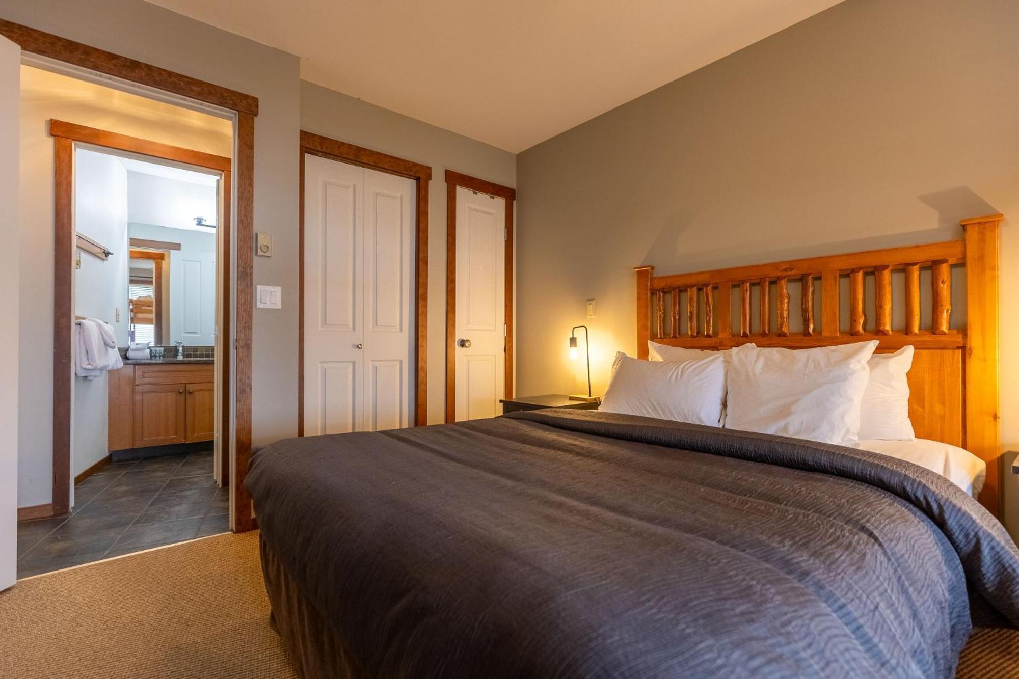 Snow Creek Lodge By Fernie Central Reservations Exterior photo