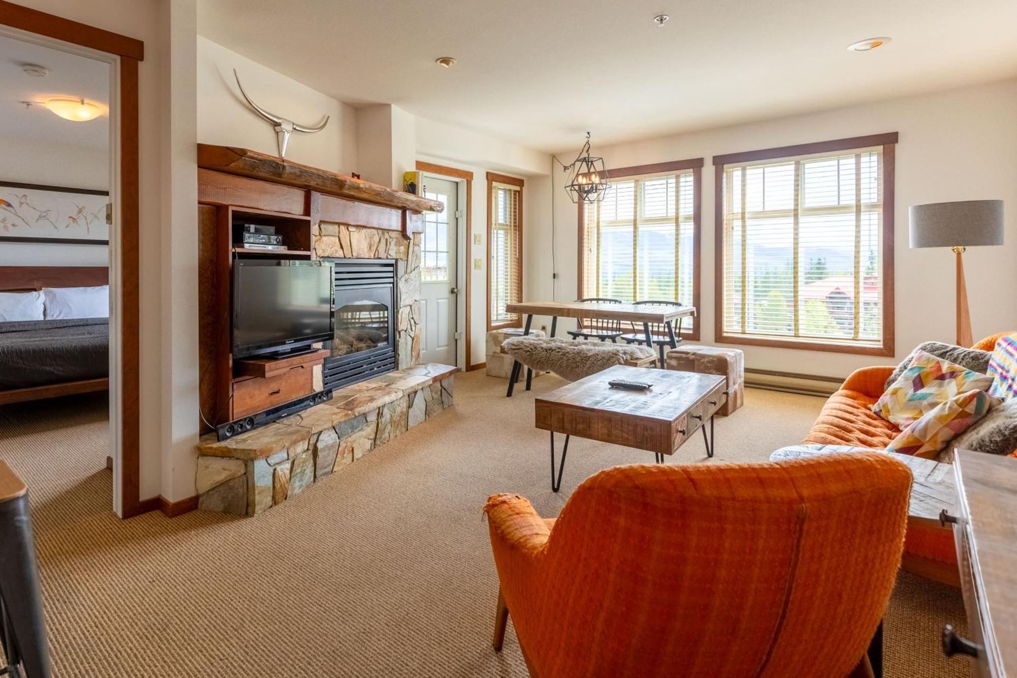Snow Creek Lodge By Fernie Central Reservations Exterior photo